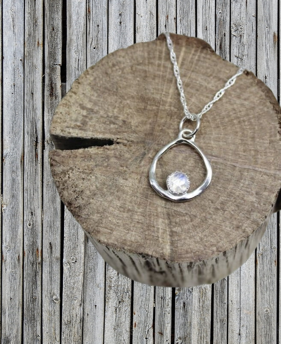 Natural moon stone necklace in 925 sterling silver for Gift for  Birthdays and anniversary