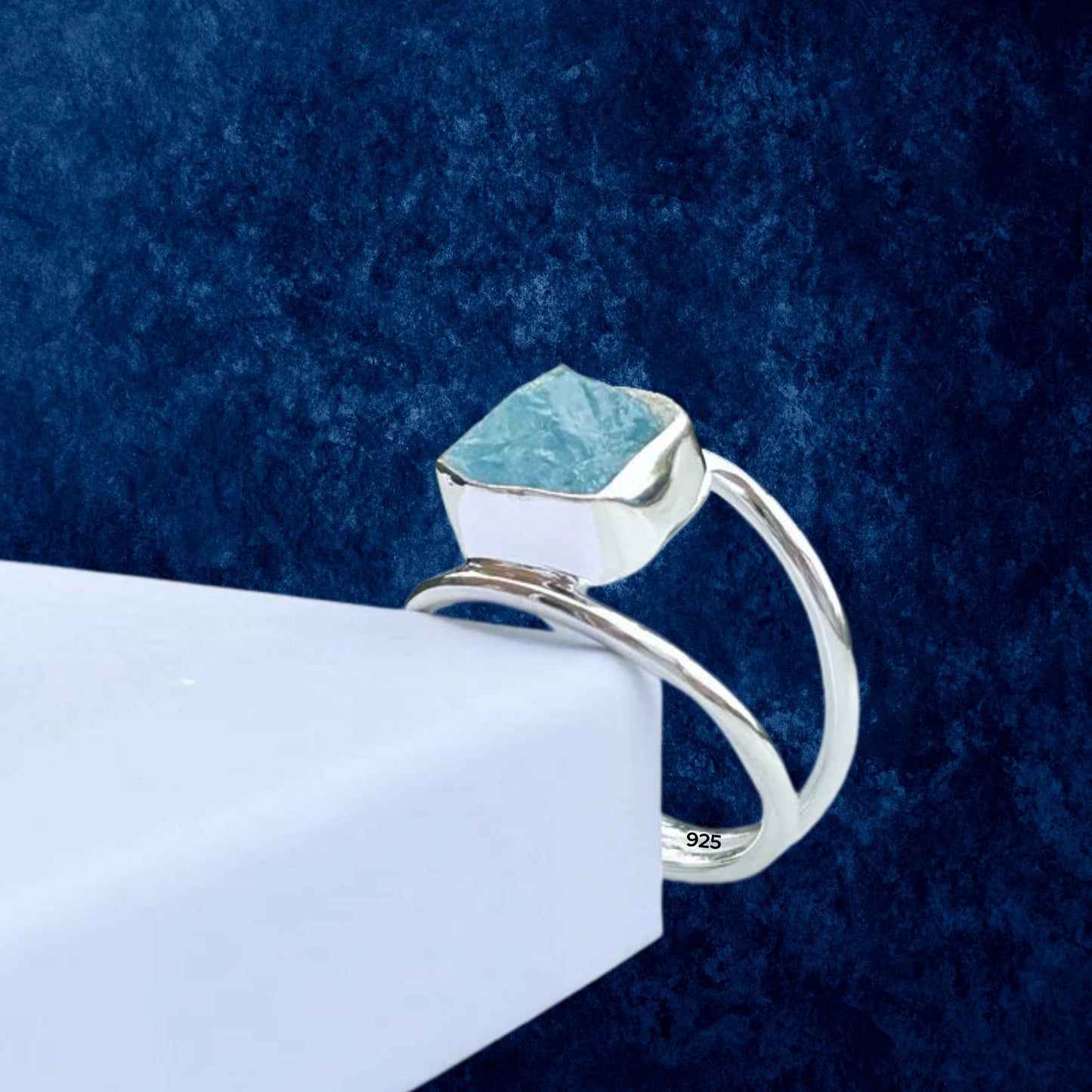 Raw Aquamarine Gemstone Ring in 925 Sterling silver, Natural Handcrafted Aquamarine Stone Ring, Women Delicate Silver Ring For Wedding