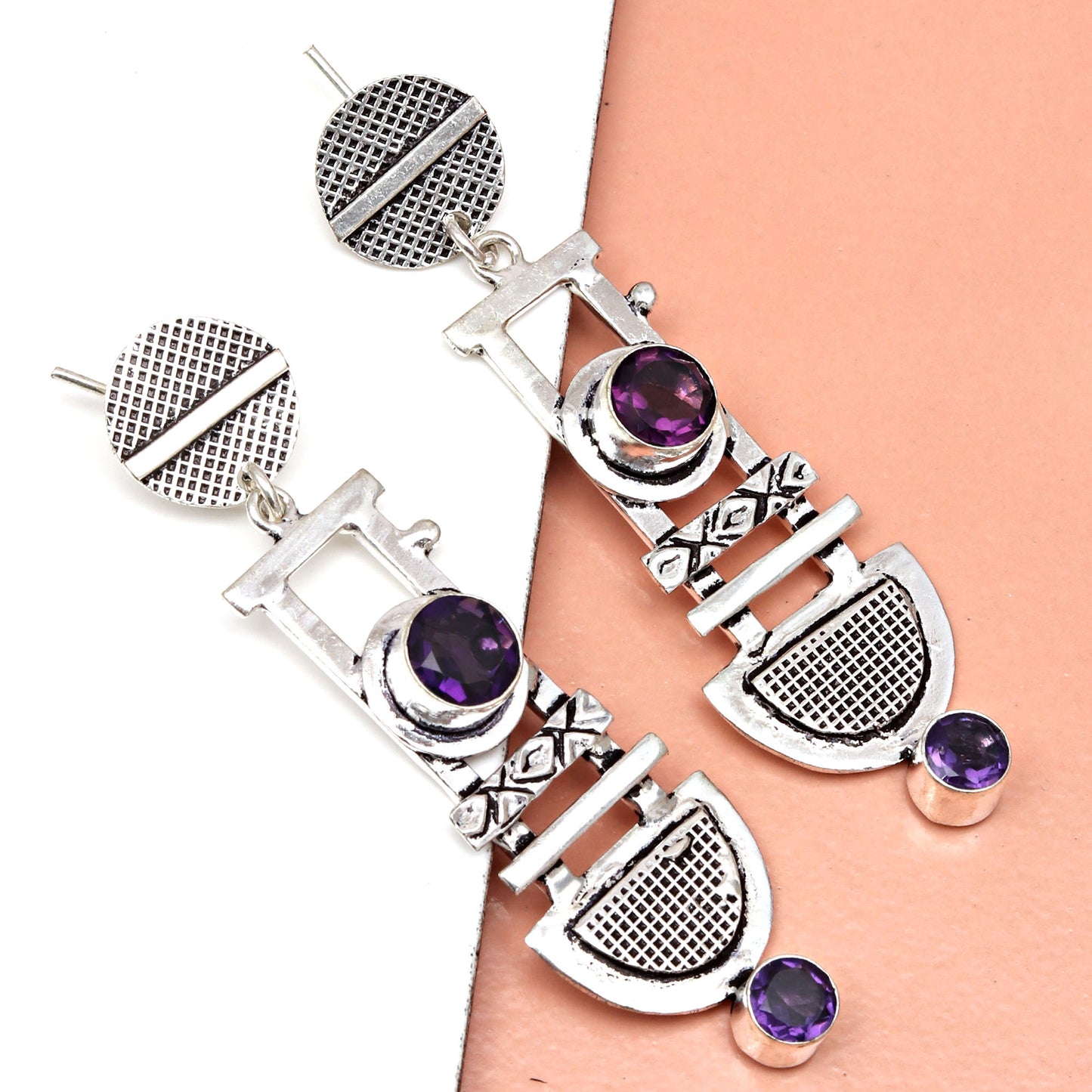 pretty Amethyst Earring In Silver For any occasion