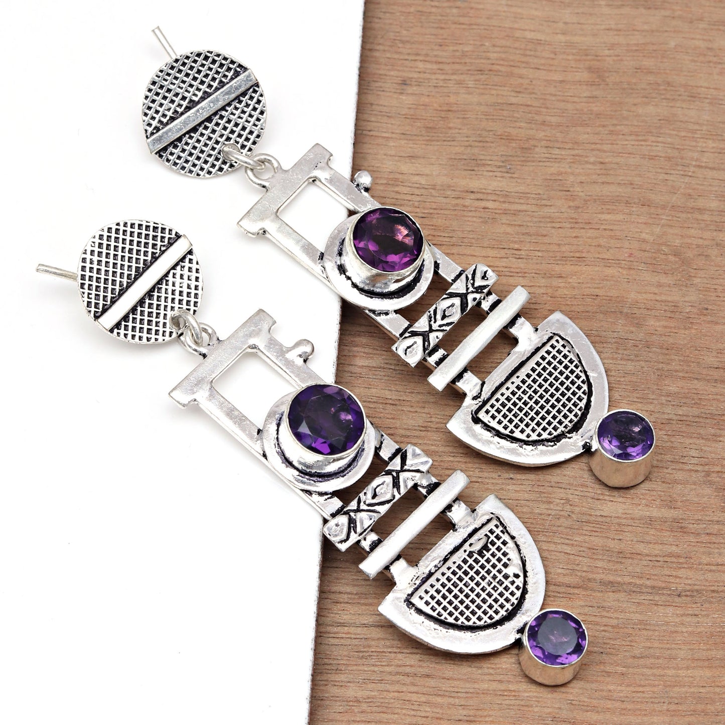 pretty Amethyst Earring In Silver For any occasion