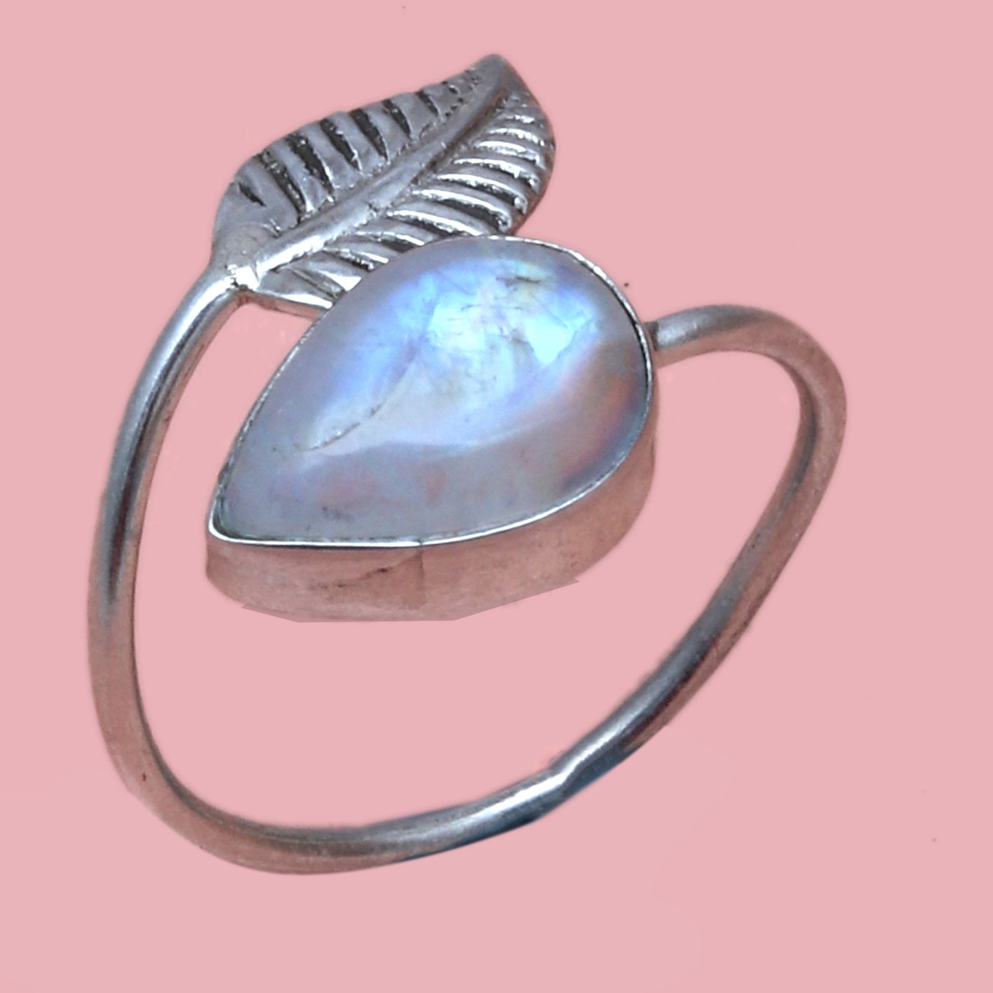 Natural Pecock Rianbow Moonstone Ring In 925 Sterling Silver